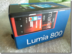 Nokia_Lumia_800_BOX
